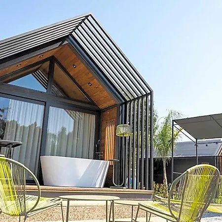 Bruval Eco Retreat ホテル ヴィラ・ノヴァ・デ・ガイア